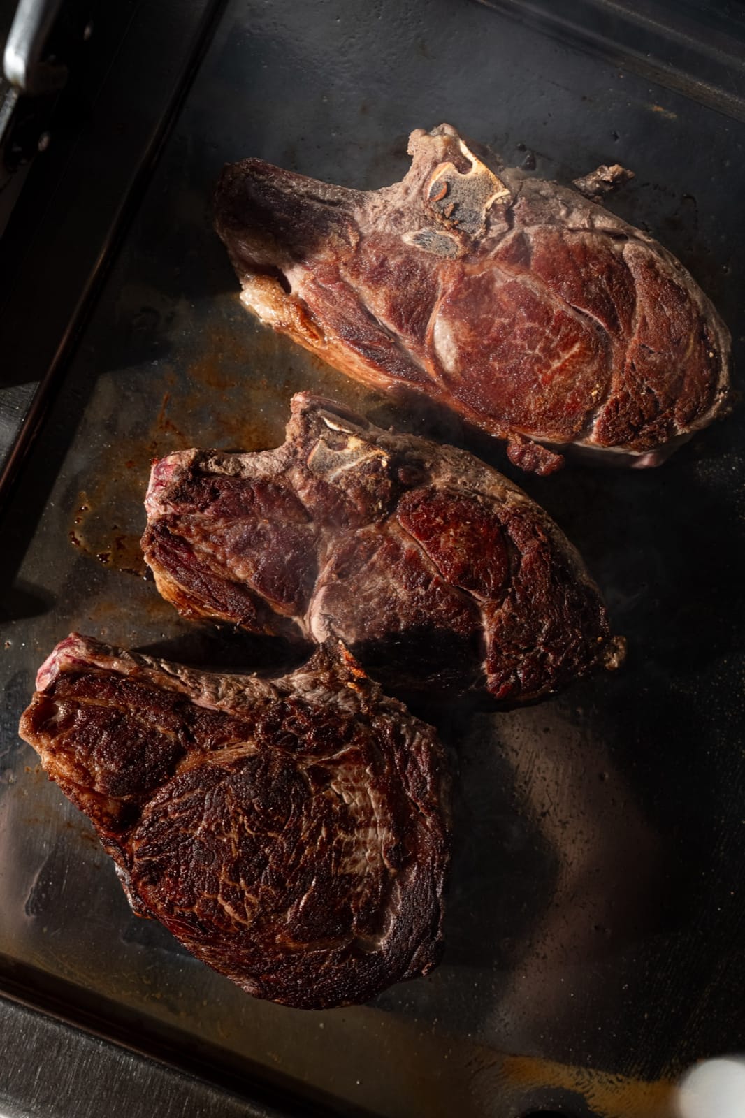 Côtes de bœuf grillées